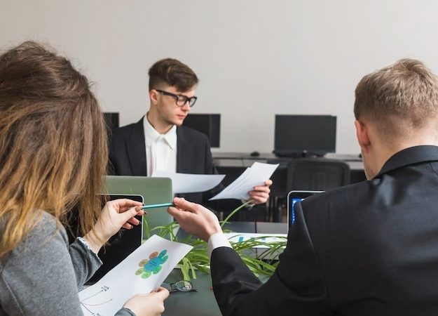 Опыт успешных инвесторов: как они преуспели и чему научились